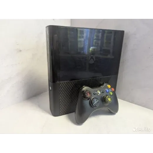 Xbox 360 E 250gb freeboot